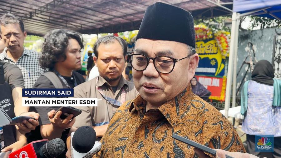 Mantan Menteri Energi dan Sumber Daya Mineral (ESDM) Sudirman Said mengenang jasa ekonom senior Faisal Basri saat membubarkan anak usaha PT Pertamina (Persero), Petral.