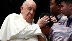 Mengenang Kunjungan Paus Fransiskus ke Indonesia yang Penuh Kesederhanaan