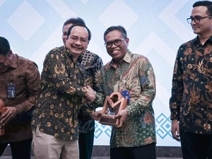 Brantas Abipraya Peringkat 1 Transaksi UMKM di PaDi UMKM Hybrid Expo