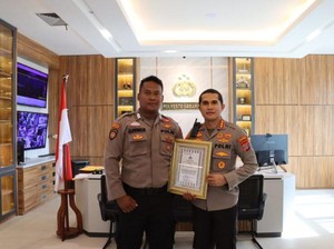 Kadivhumas Sampaikan Apresiasi Kapolri ke Anggota yang Jadi Penggali Kubur