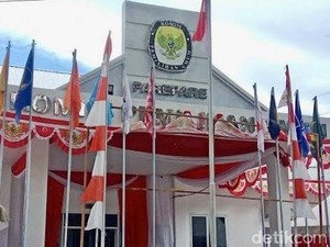 Berkas 4 Bakal Paslon Pilwalkot Parepare Belum Penuhi Syarat Administrasi