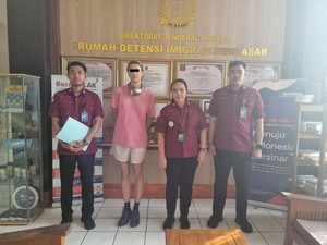 Perempuan Rusia yang Jadi PSK di Bali Dideportasi!