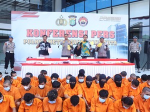 Puluhan Bandit Curanmor di Tangerang Dibekuk, 32 Motor hingga Senpi Disita