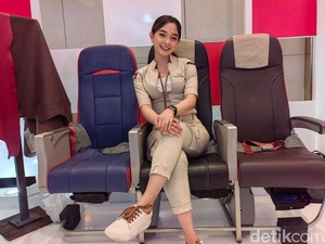 Tampil dengan Gaya Kasual, Ini Pengakuan Pramugari Super Air Jet