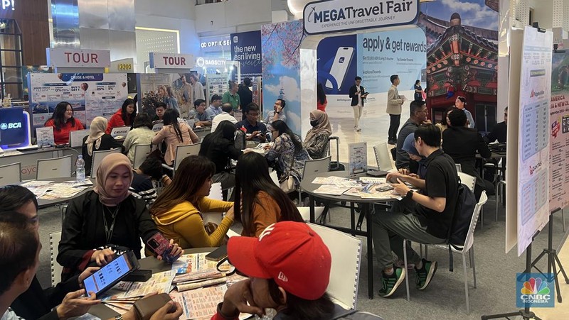 Setelah sukses pada Februari lalu, Mega Travel Fair Fase 2 kembali digelar oleh Bank Mega dan Antavaya Tour & Travel dari 2-8 September 2024. (CNBC Indonesia/Lynda Hasibuan)