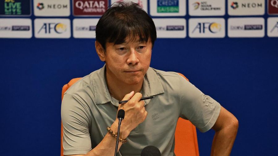 Soccer Football - World Cup - AFC Qualifiers - Group C - Saudi Arabia v Indonesia - King Abdullah Sports City, Jeddah, Saudi Arabia - September 5, 2024 Indonesia coach Tae-Yong Shin during a press conference after the match REUTERS/Stringer