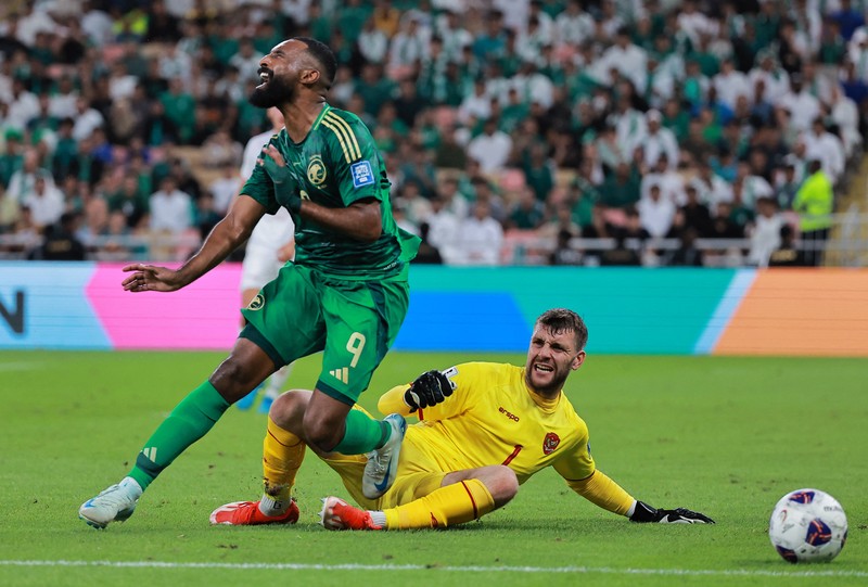 SOCCER-WORLDCUP-SAU-IDN/REPORT Soccer Football - World Cup - AFC Qualifiers - Group C - Saudi Arabia v Indonesia - King Abdullah Sports City, Jeddah, Saudi Arabia - September 5, 2024 Saudi Arabia's Hassan Tambakti in action REUTERS/Stringer
