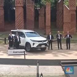 Toyota Luncurkan 'Senjata Pembunuh' Pajero Sport, Tampangnya Garang