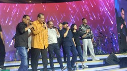 Apik! Duet CT-Elek Yo Band Lantunkan Lagu Rumah Kita Tutup Hub Space 2024