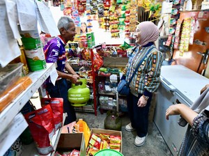 Dirut Pertamina Cek Ketersediaan LPG 3 Kg di Surakarta