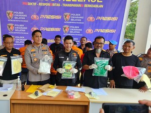Polisi: Sekeluarga Ditangkap Edarkan Sabu Termasuk Jaringan Besar di Bekasi