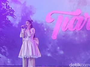 Mootiara Curhat Keresahan Bareng Tiara Andini di Hub Space 2024