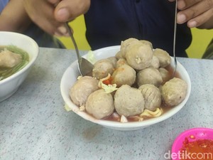 Dijamin Kenyang Nendang! Di Bakso Sak Waregmu Bisa Makan Sepuasnya Rp 15 Ribu