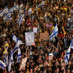 Gedung Pemerintah Israel Dikepung Ribuan Massa, Netanyahu Terjepit