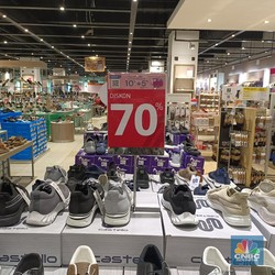Serbuuu! Sepatu di Transmart Full Day Sale Diskon 70%