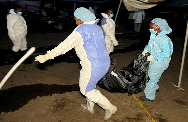 Bagian dari asrama terlihat setelah kebakaran di Hillside Endarasha Primary di Nyeri, Kenya, Jumat, 6 September 2024. Kebakaran di asrama sekolah di Kenya telah menewaskan beberapa siswa dan membakar beberapa lainnya dengan serius. (AP Photo)