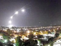 Potret Rentetan Rudal Hizbullah Hujani Langit Israel
