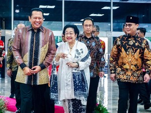 TAP MPRS 33/1967 Dicabut, MPR Siap Kawal Pemulihan Nama Baik Soekarno