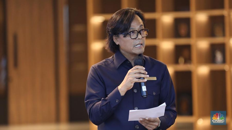 Direktur Utama InJourney, Dony Oskaria di kantor InJourney, Gedung Sarinah Lantai 14, Jakarta, Senin (9/9/2024). (CNBC Indonesia/Tri Susilo)