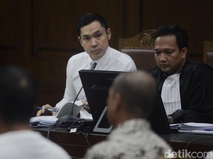 Pengakuan Harvey Moeis Dulu Beli Mobil Miliaran Cash Kini Pinjam Duit