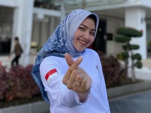 Sosok Juliana E Anggota DPRD Diduga Disantet-Foto Dibungkus Kain Putih