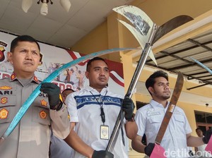 Parang Cocor Bebek Jadi Saksi Bisu Tawuran Pelajar Indramayu