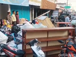 Ratusan Pedagang Pasar Pasrepan Pasuruan Rencananya Akan Direlokasi