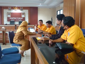 Lurah di Cilegon Diduga Bagi-bagi Kaos Cawalkot Diadukan ke Inspektorat