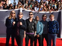 Alat Konser Maroon 5 Dapat Fasilitas Bebas Pajak Impor & Bea Masuk