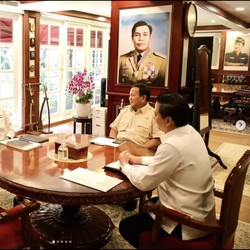 Sri Mulyani Tiba-Tiba Temui Prabowo, Kode Jadi Menkeu Lagi?