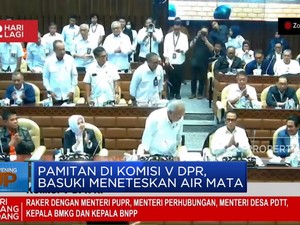 Video: Menteri PUPR Teteskan Air Mata saat Pamitan ke Komisi V DPR