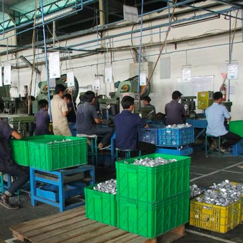 Potret Miris Pabrik Kompor Quantum PHK 511 Karyawan