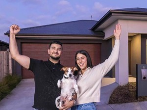 Gokil! Pasangan Ini Bisa Punya 3 Rumah di Usia 23 tahun