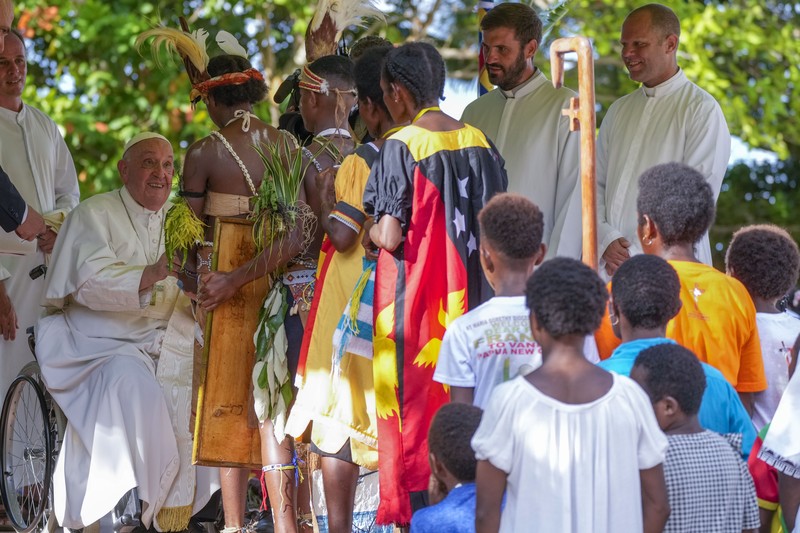 Paus Fransiskus di Papua Nugini. (AP Photo/Gregorio Borgia) Paus Fransiskus di Papua Nugini. (AP Photo/Gregorio Borgia)