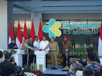 Jokowi Resmikan Rumah Sakit Terbesar di Makassar Garapan Adhi Karya