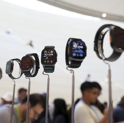Heboh Larangan Pakai Apple Watch di Acara Pernikahan