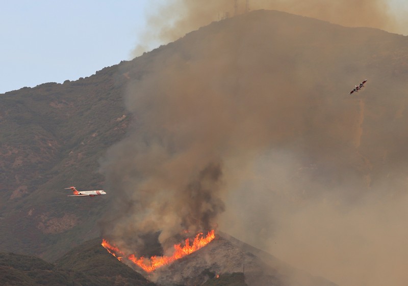 ebaran yang melanda perbukitan Trabuco di Orange County, California, Amerika Serikat (AS), Senin (9/9/2024). (REUTERS/Mike Blake) ebaran yang melanda perbukitan Trabuco di Orange County, California, Amerika Serikat (AS), Senin (9/9/2024). (REUTERS/Mike Blake)