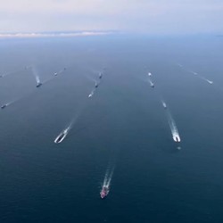 Kapal Perang Iran-Rusia-China Berkumpul Dekat Arab, Ada Apa?