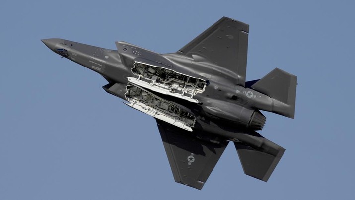 Jet tempur F35. ((AP Photo/Kamran Jebreili)