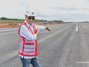 Menhub Cek Kesiapan Bandara IKN Jelang Didarati Jokowi