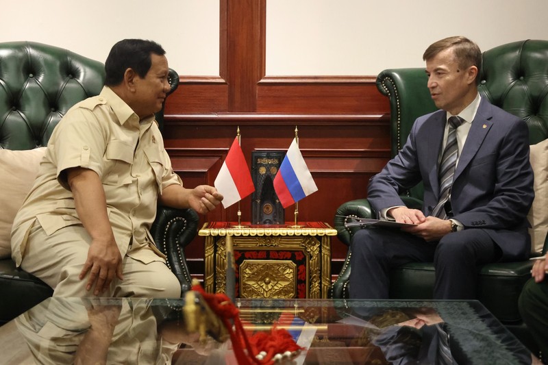Menteri Pertahanan RI Prabowo Subianto menerima kunjungan kehormatan Duta Besar Federasi Rusia untuk Republik Indonesia, H.E. Mr. Sergei Gennadievich Tolchenov, di Kementerian Pertahanan, Jakarta, Senin (9/9/2024). (Dok. Kementerian Pertahanan) Menteri Pertahanan RI Prabowo Subianto menerima kunjungan kehormatan Duta Besar Federasi Rusia untuk Republik Indonesia, H.E. Mr. Sergei Gennadievich Tolchenov, di Kementerian Pertahanan, Jakarta, Senin (9/9/2024). (Dok. Kementerian Pertahanan)