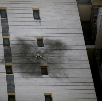 Penampakan Drone Hizbullah Tembus Israel, Hantam Apartemen