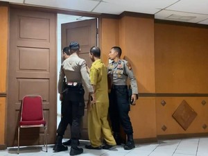 Polisi Geledah Kantor DPRD Riau Usut Kasus SPPD Fiktif