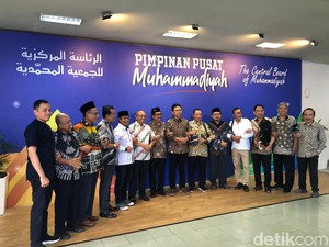 Kunjungi PP Muhammadiyah, Afnan-Singgih Ditemui Haedar Nashir