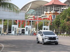 Beragam Reaksi Sopir-Warga soal Rencana Tarif Parkir Bandara Ngurah Rai Naik