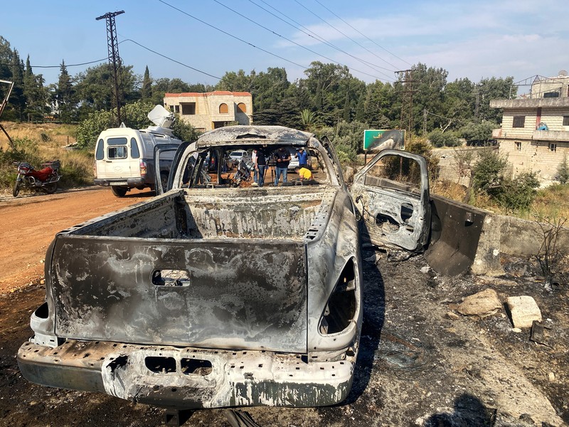 Suasana pasca serangan Israel di Masyaf, provinsi Hama, Suriah,Senin (9/9/2024). (REUTERS/Firas Makdesi) Suasana pasca serangan Israel di Masyaf, provinsi Hama, Suriah,Senin (9/9/2024). (REUTERS/Firas Makdesi)