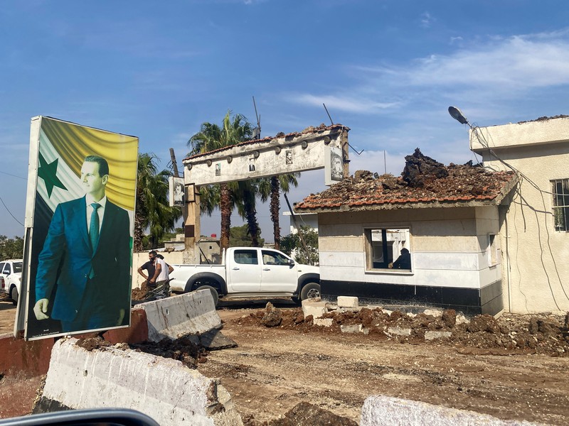 Suasana pasca serangan Israel di Masyaf, provinsi Hama, Suriah,Senin (9/9/2024). (REUTERS/Firas Makdesi) Suasana pasca serangan Israel di Masyaf, provinsi Hama, Suriah,Senin (9/9/2024). (REUTERS/Firas Makdesi)