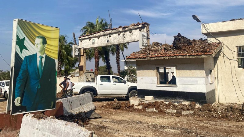 Suasana pasca serangan Israel di Masyaf, provinsi Hama, Suriah,Senin (9/9/2024). (REUTERS/Firas Makdesi)