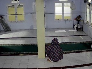 Terekam CCTV, Pencuri Uang Kotak Amal Musala di Bima Ditangkap Polisi