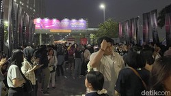 Antrean Masuk Konser Bruno Mars Mengular Sampai Trotoar